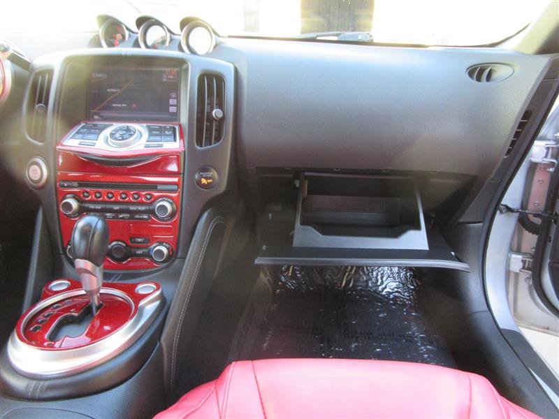 Used 2017 Nissan 370Z Touring image 21