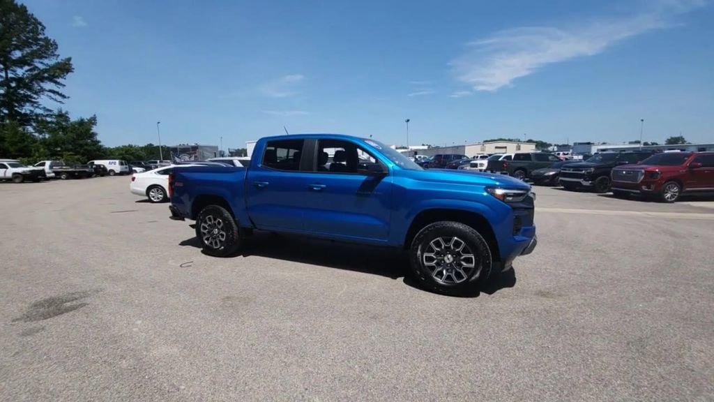 Used 2024 Chevrolet Colorado Z71 w/ Z71 Convenience Package 2 image 7