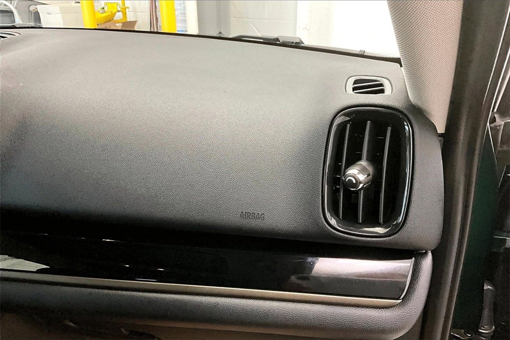 Used 2019 MINI Cooper Countryman S w/ Premium Package image 16