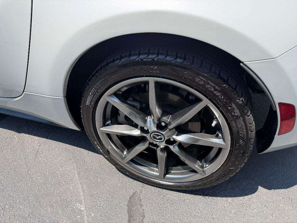Used 2018 MAZDA MX-5 Miata Grand Touring RWD image 19
