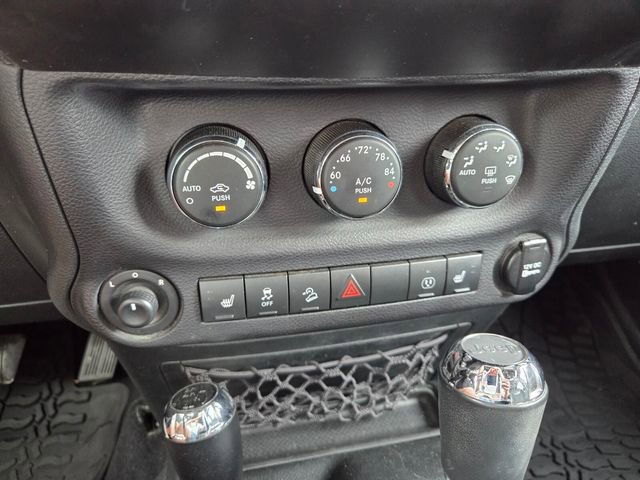 Certified 2017 Jeep Wrangler Unlimited Sahara AWD/4WD image 26