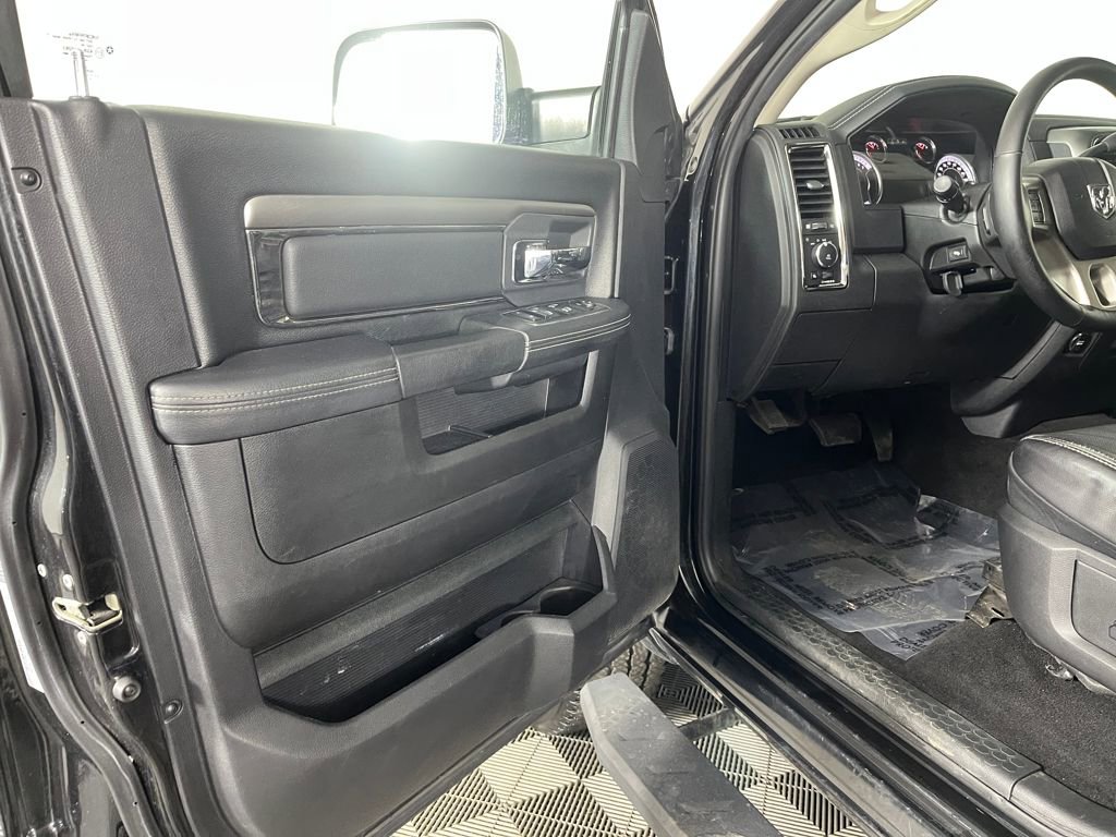 Used 2018 RAM 2500 Laramie w/ Sport Appearance Group image 9
