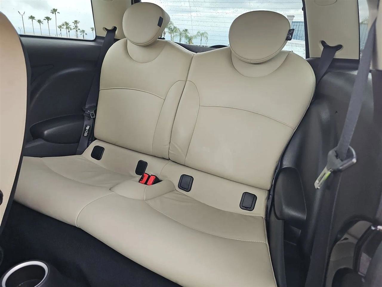 Used 2011 MINI Cooper Hardtop FWD image 10