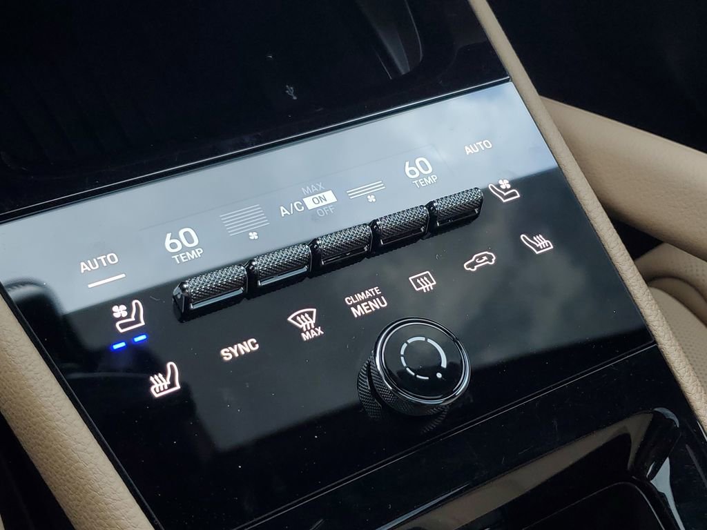 Certified 2025 Porsche Cayenne E-Hybrid image 25