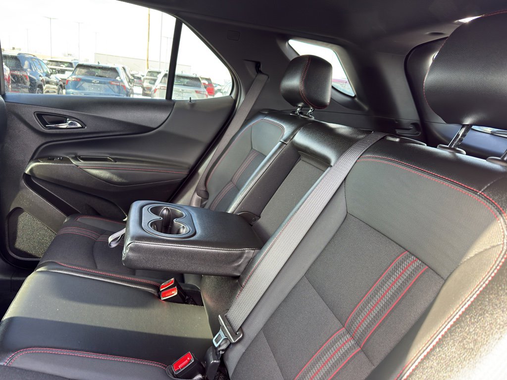 Used 2023 Chevrolet Equinox RS image 33