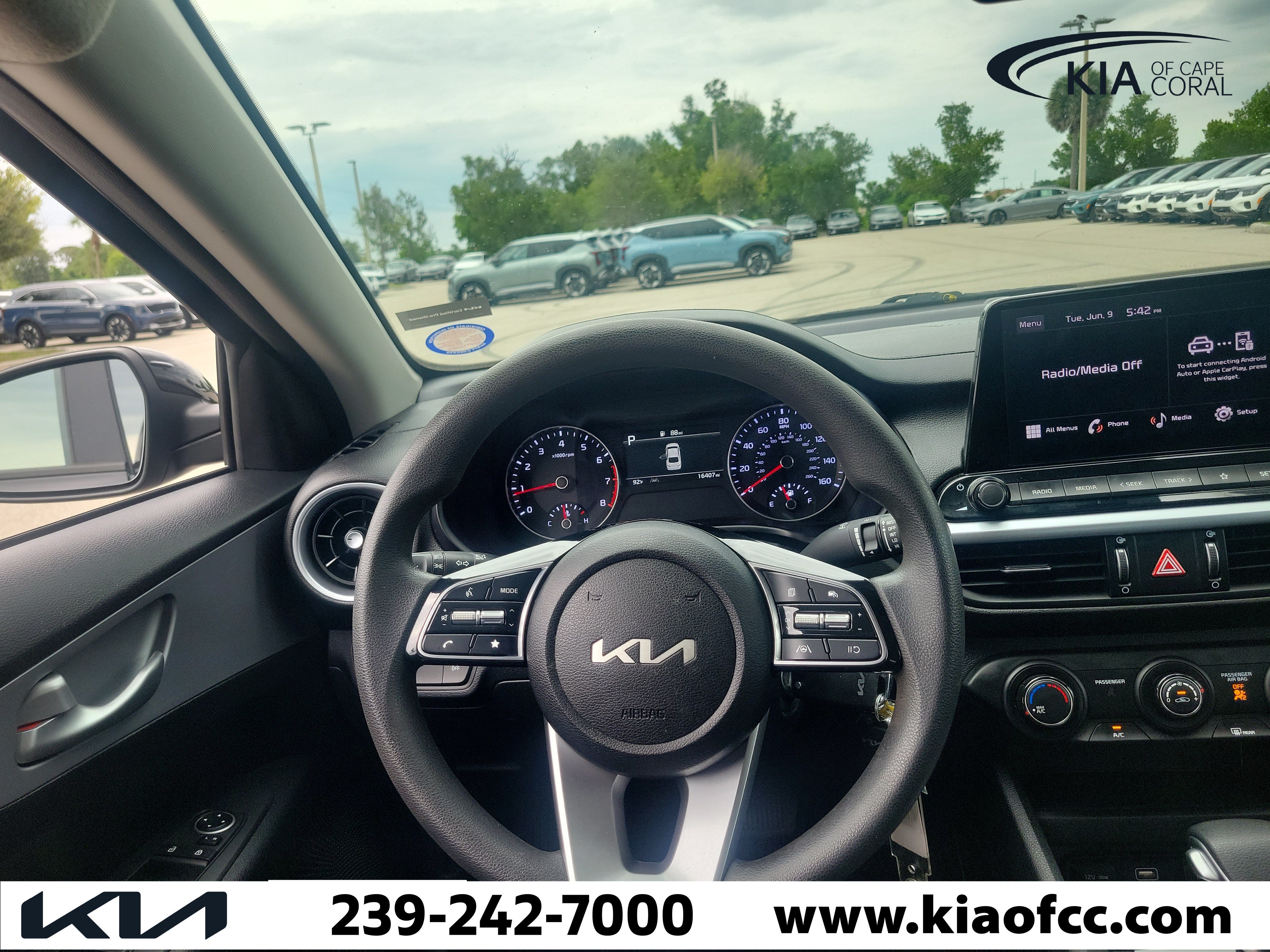 Certified 2024 Kia Forte LXS w/ LXS Technology Package FWD image 20