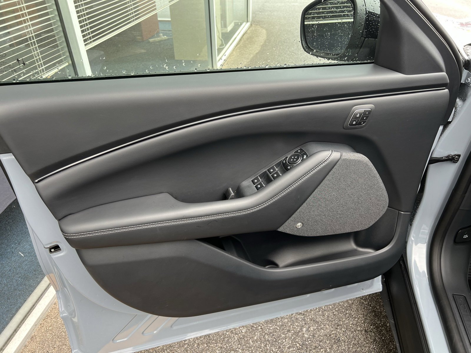 Used 2025 Ford Mustang Mach-E Premium image 14