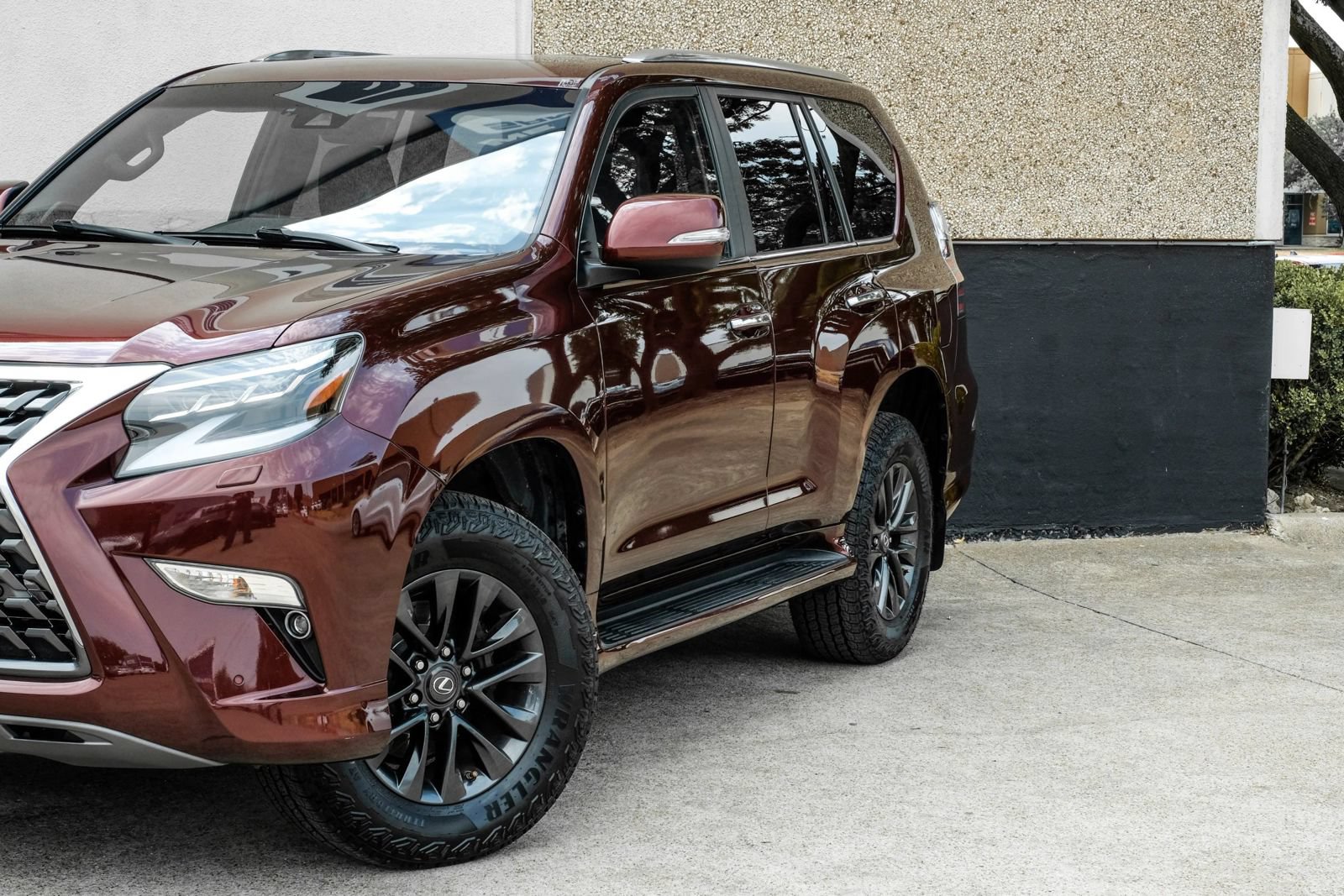 Used 2021 Lexus GX 460 Premium w/ Premium Package AWD/4WD image 6