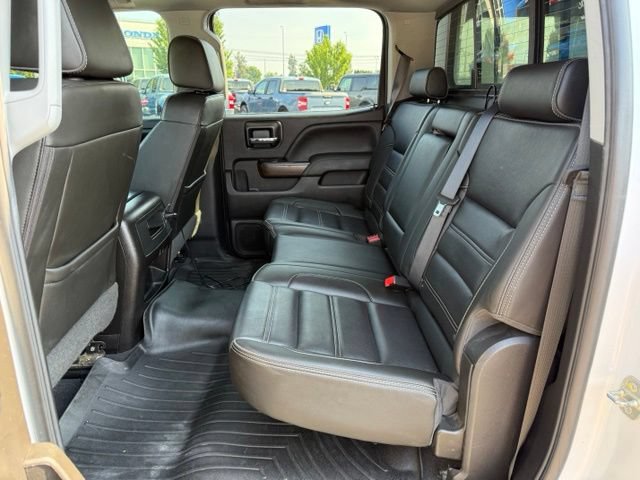 Used 2019 GMC Sierra 2500 Denali w/ Duramax Plus Package AWD/4WD image 10