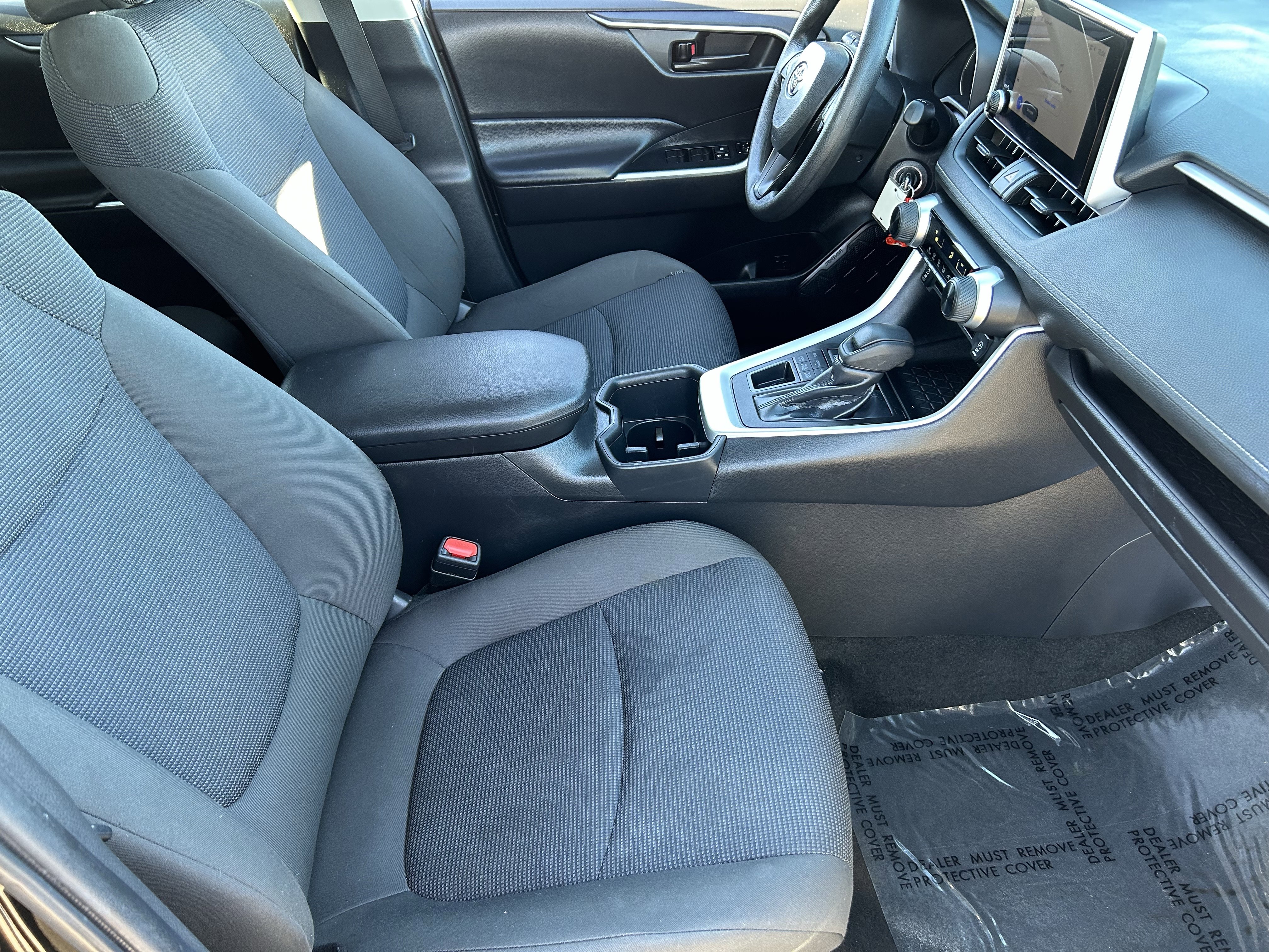 Used 2024 Toyota RAV4 LE image 10