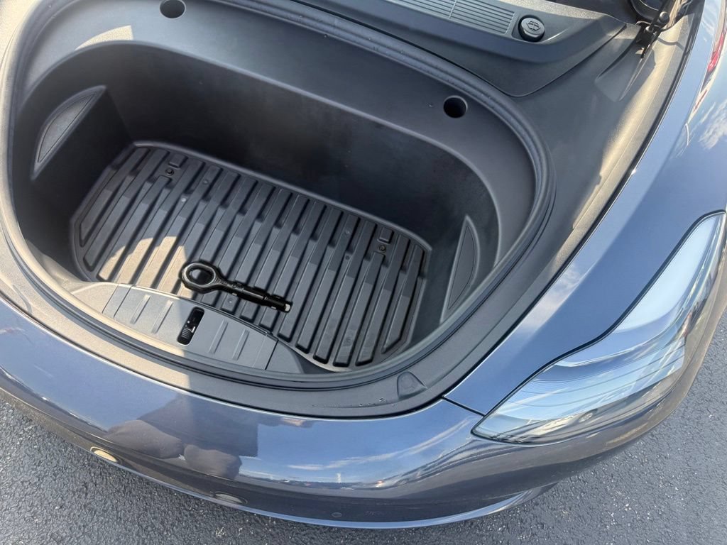 Used 2022 Tesla Model 3 Long Range AWD/4WD image 44