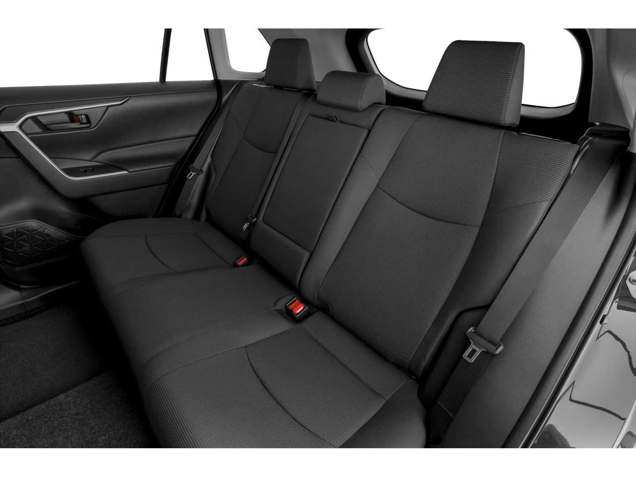 Used 2022 Toyota RAV4 LE image 9