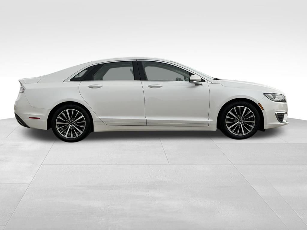 Used 2019 Lincoln MKZ Premiere image 21
