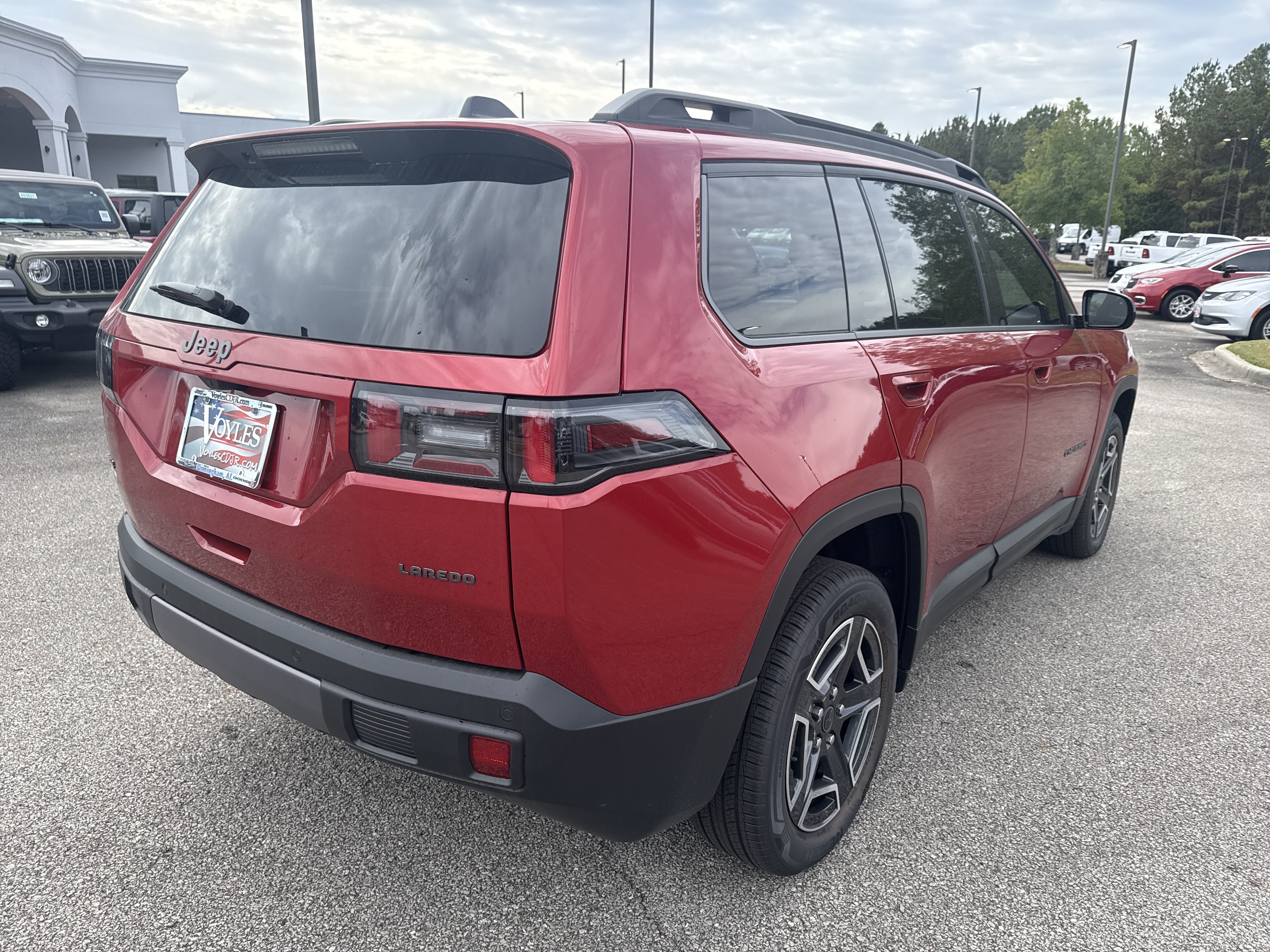 New 2026 Jeep Cherokee Laredo AWD/4WD image 5