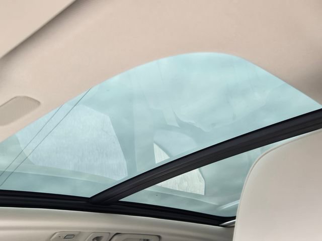 New 2026 Volvo XC60 B5 Ultra w/ Protection Package Premier image 17