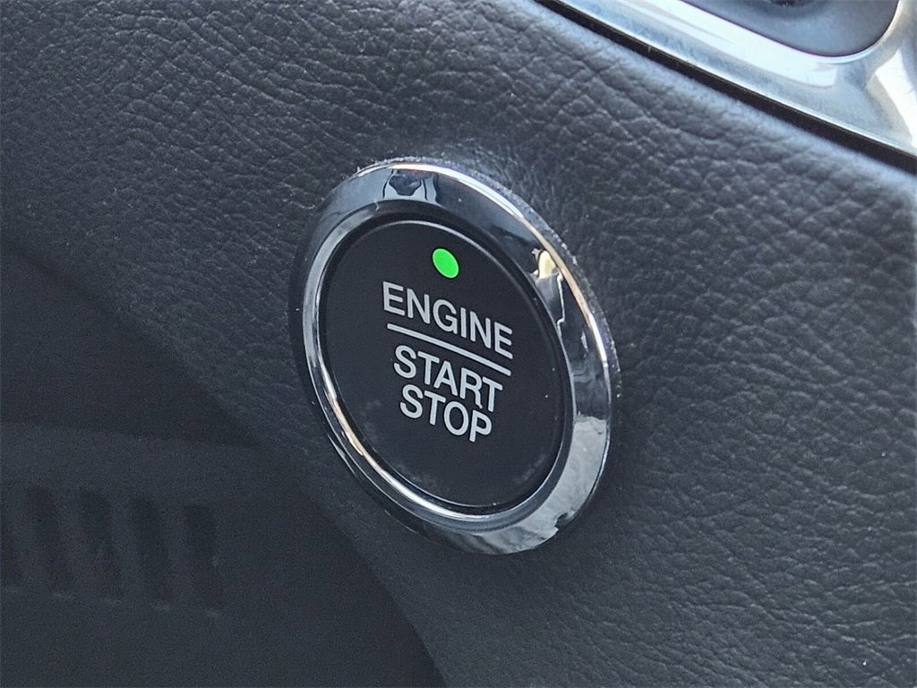 Used 2022 Ford Edge Titanium image 20