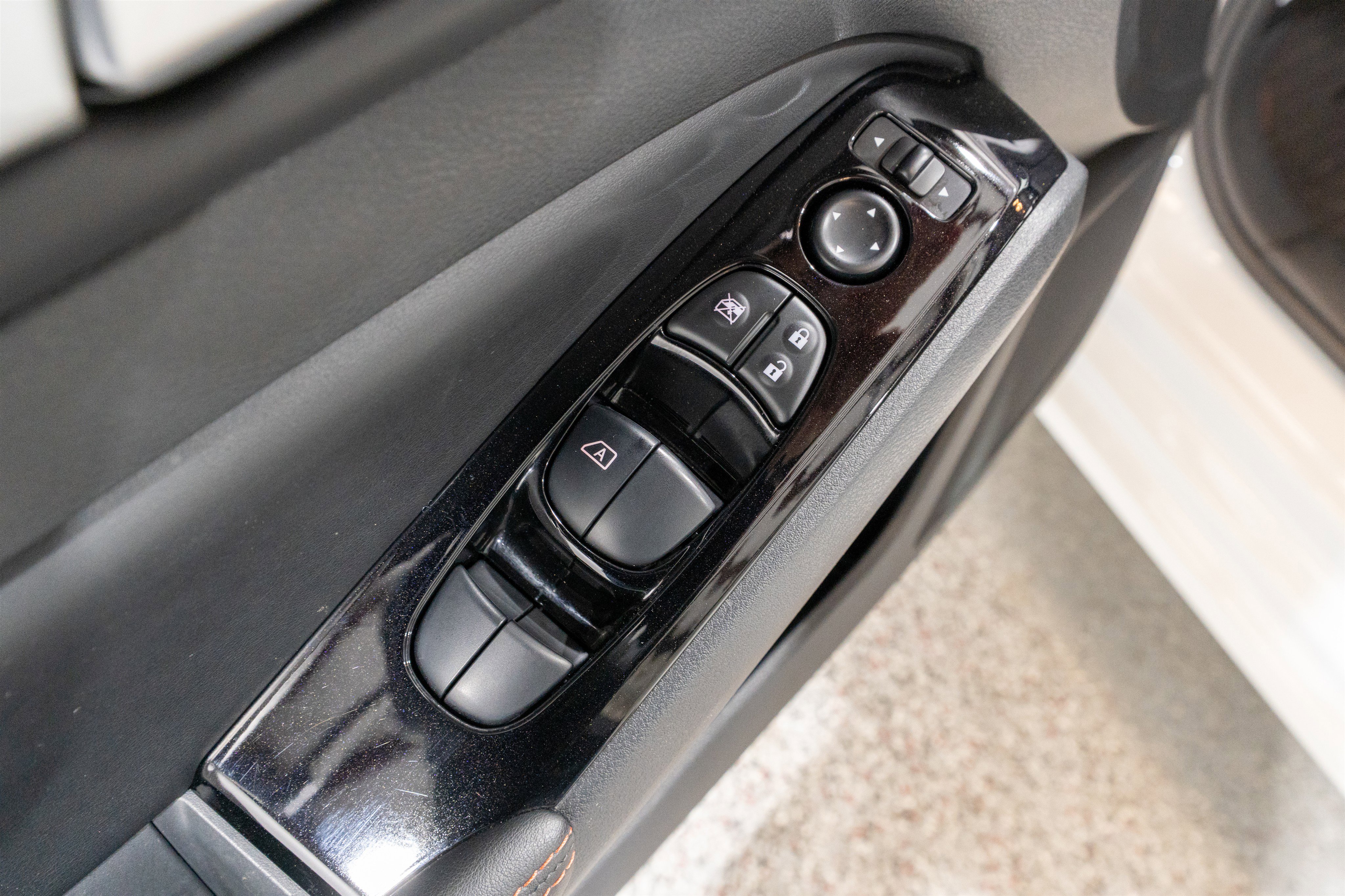 Used 2025 Nissan Altima 2.5 SR image 14