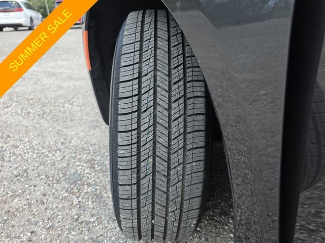 Certified 2023 Chrysler Pacifica Touring-L FWD image 30