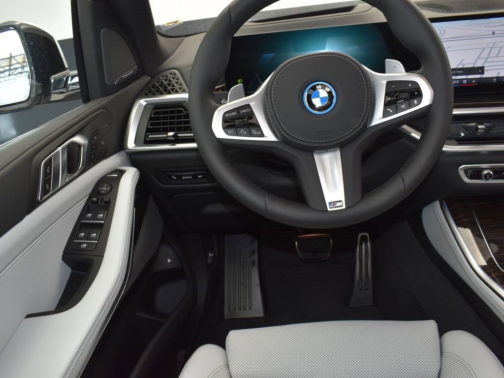 New 2026 BMW X5 xDrive50e image 30