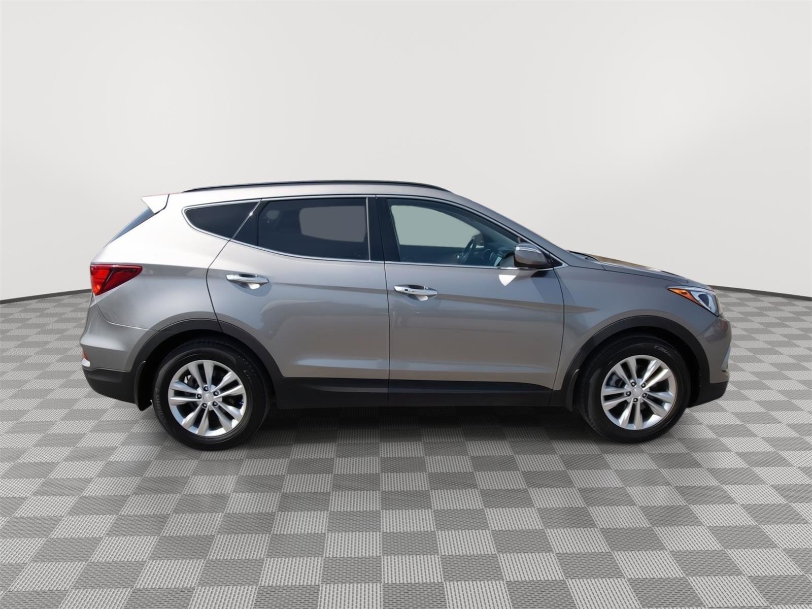 Used 2018 Hyundai Santa Fe Sport 2.0T image 6