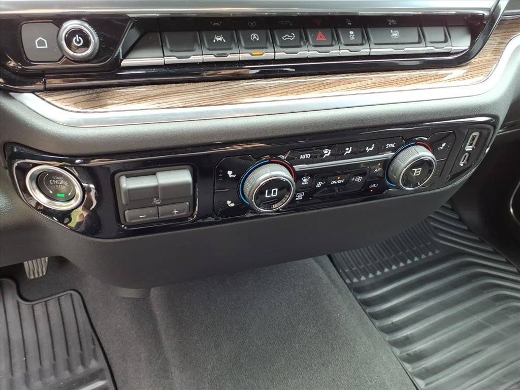 Used 2026 Chevrolet Silverado 1500 LT AWD/4WD image 32