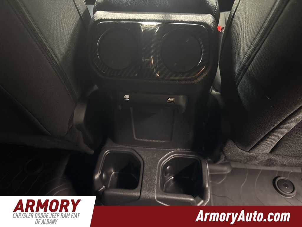 Used 2022 Jeep Wrangler Unlimited Sport image 33