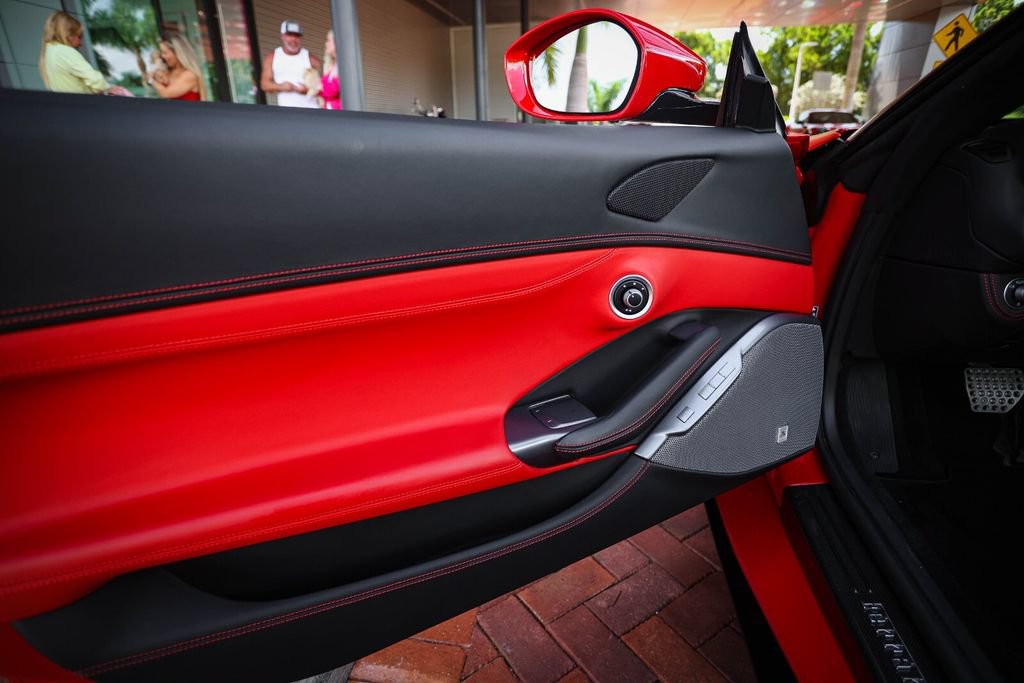 Used 2022 Ferrari Portofino M RWD image 37