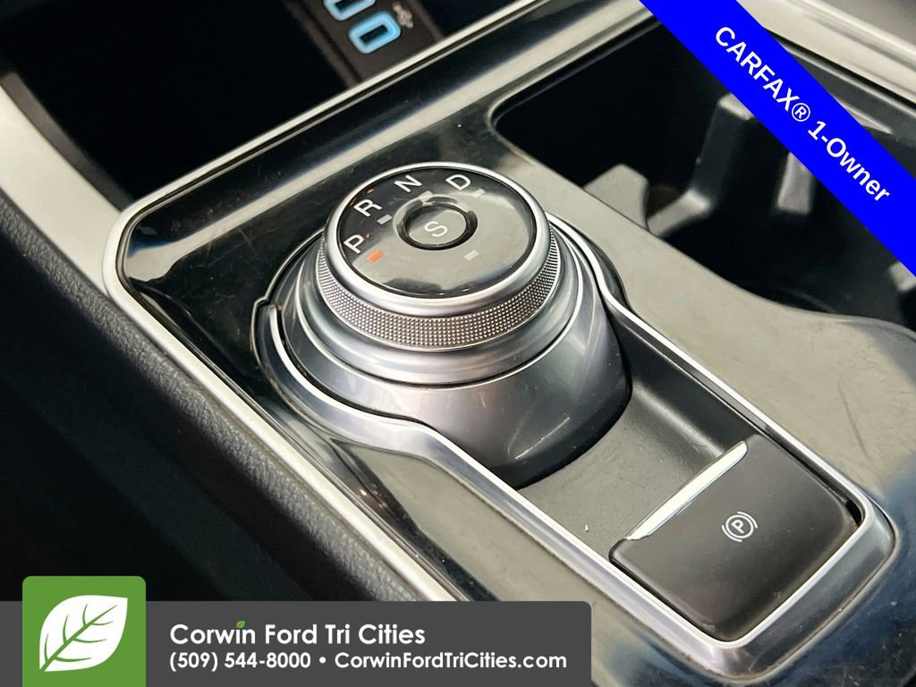 Used 2020 Ford Edge ST-Line w/ Cold Weather Package image 10