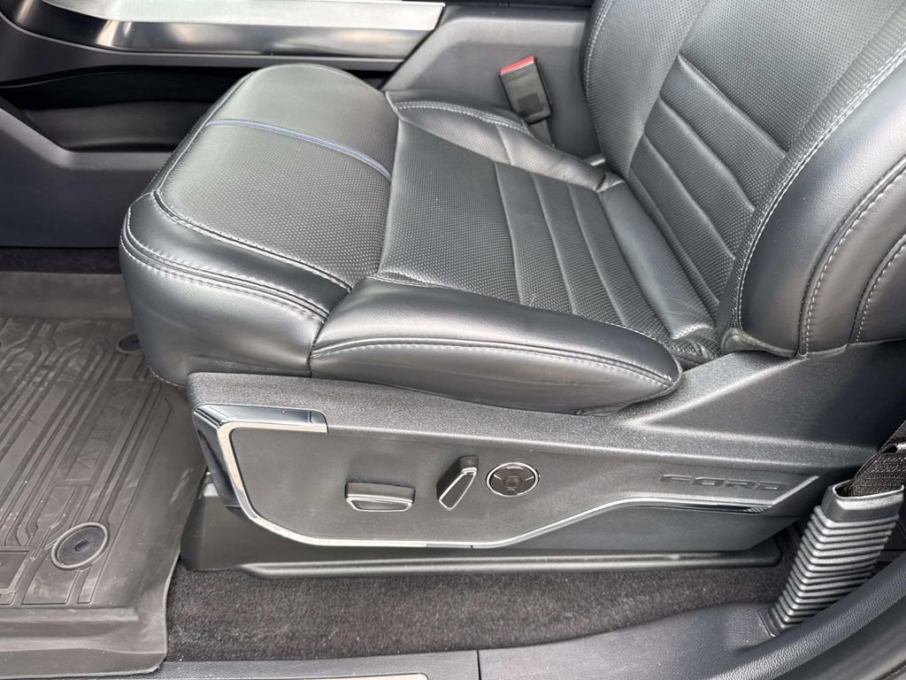 Used 2024 Ford F150 Platinum w/ Equipment Group 702A High image 17