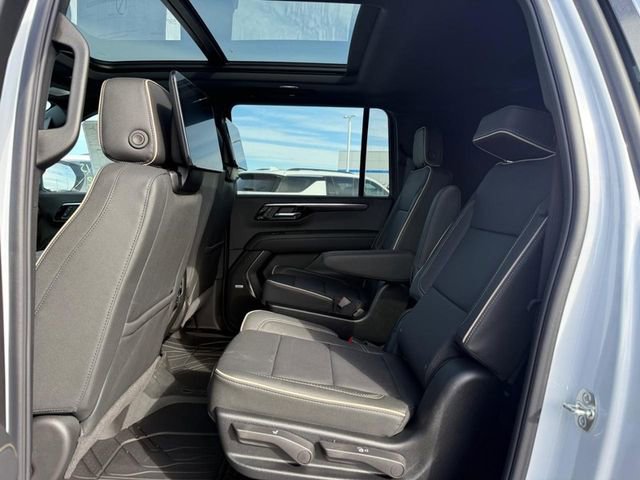 New 2026 Chevrolet Suburban Premier image 6