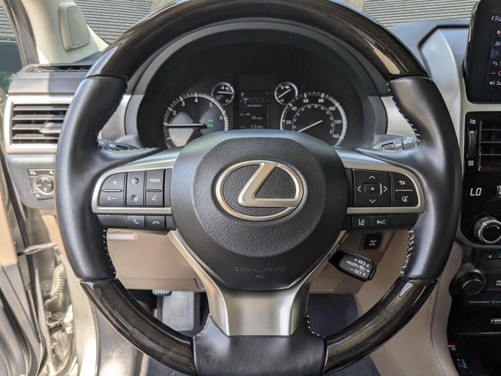 Used 2023 Lexus GX 460 Premium w/ Accessory Package AWD/4WD image 10