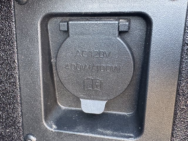 Used 2025 Toyota Tundra Platinum AWD/4WD image 8