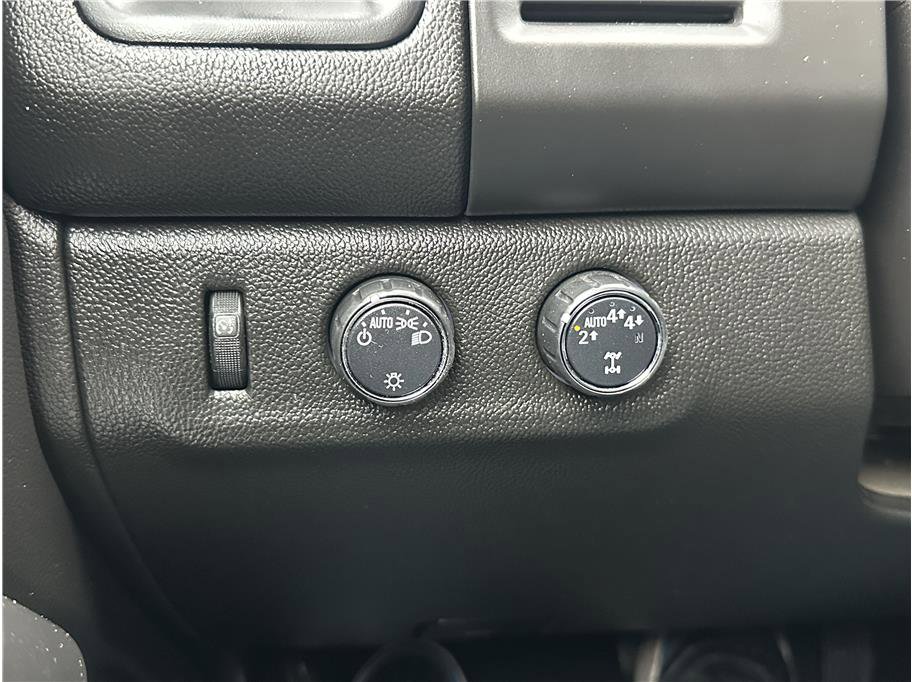 Used 2019 Chevrolet Colorado LT w/ Safety Package image 25