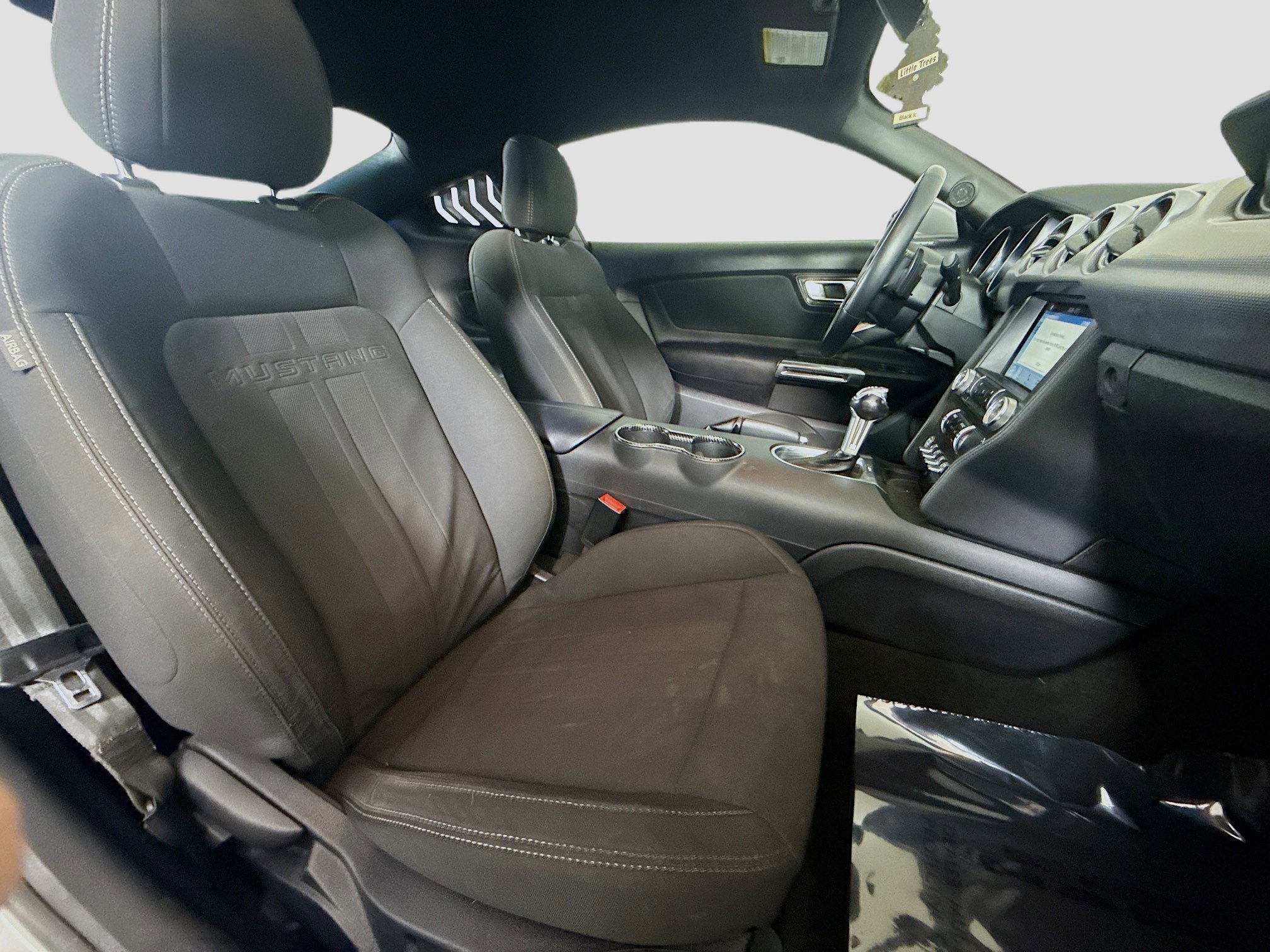 Used 2018 Ford Mustang Coupe w/ Equipment Group 101A image 27