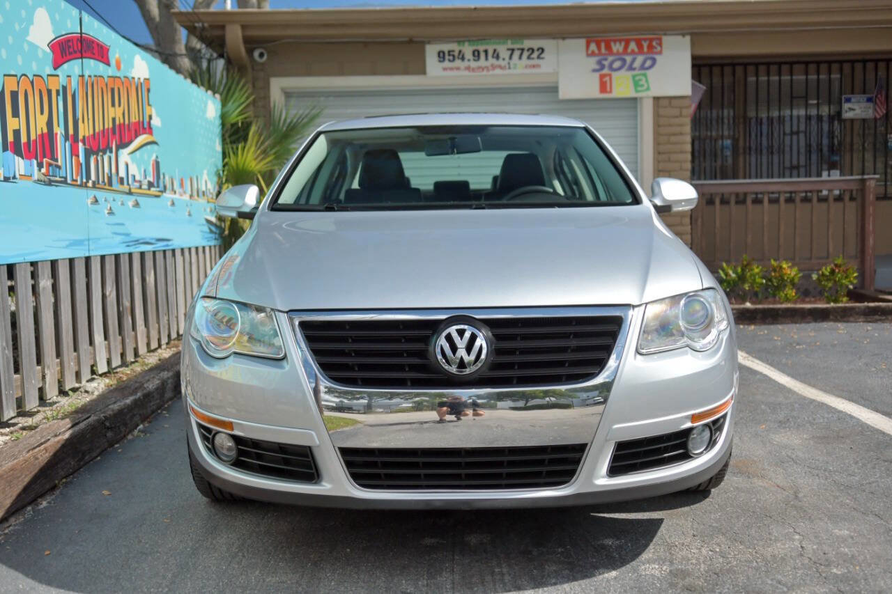Used 2010 Volkswagen Passat Komfort image 2