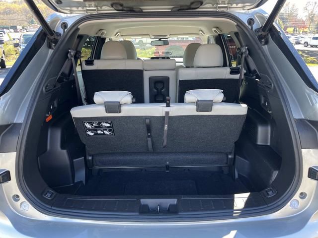 Used 2024 Mitsubishi Outlander SEL AWD/4WD image 22