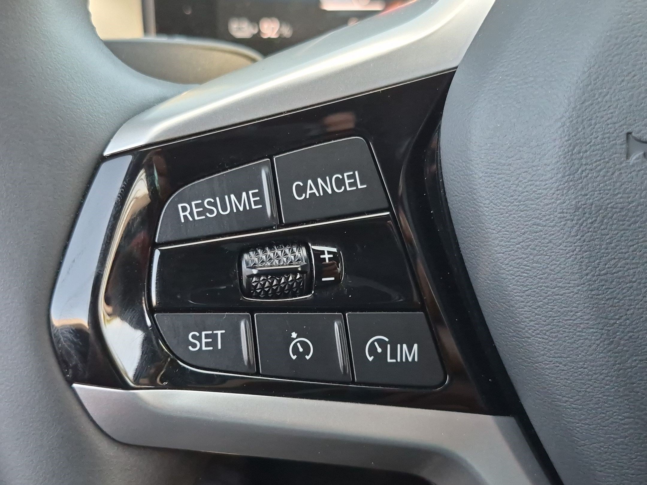 Used 2025 BMW i4 eDrive40 w/ Parking Assistance Package RWD image 36