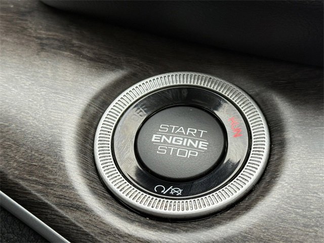 Used 2024 Jeep Grand Cherokee Limited 4xe image 17