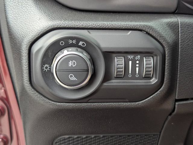 Used 2021 Jeep Gladiator Sport AWD/4WD image 28