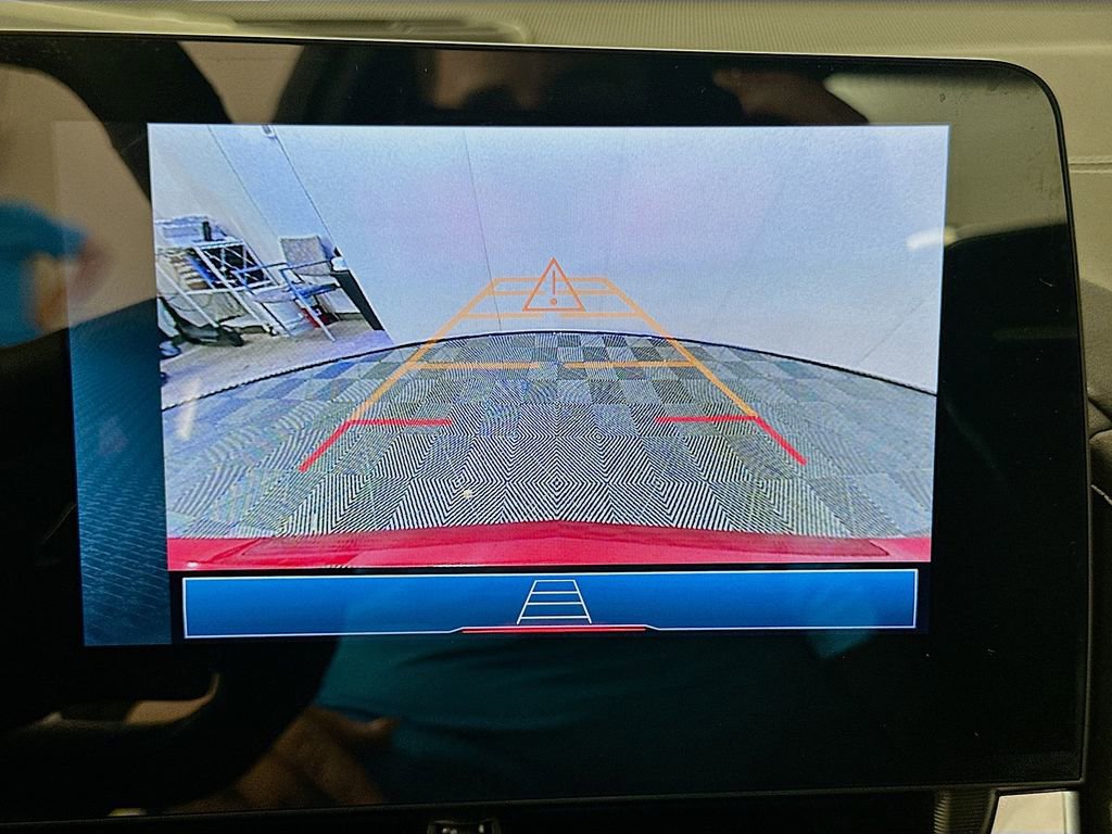 Used 2025 Chevrolet Corvette Stingray Coupe w/ 1LT image 14