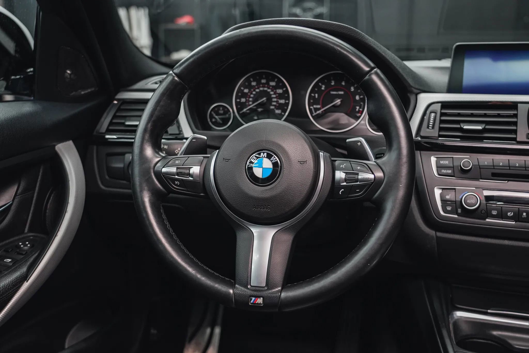 Used 2014 BMW 335i xDrive Sedan AWD/4WD image 41
