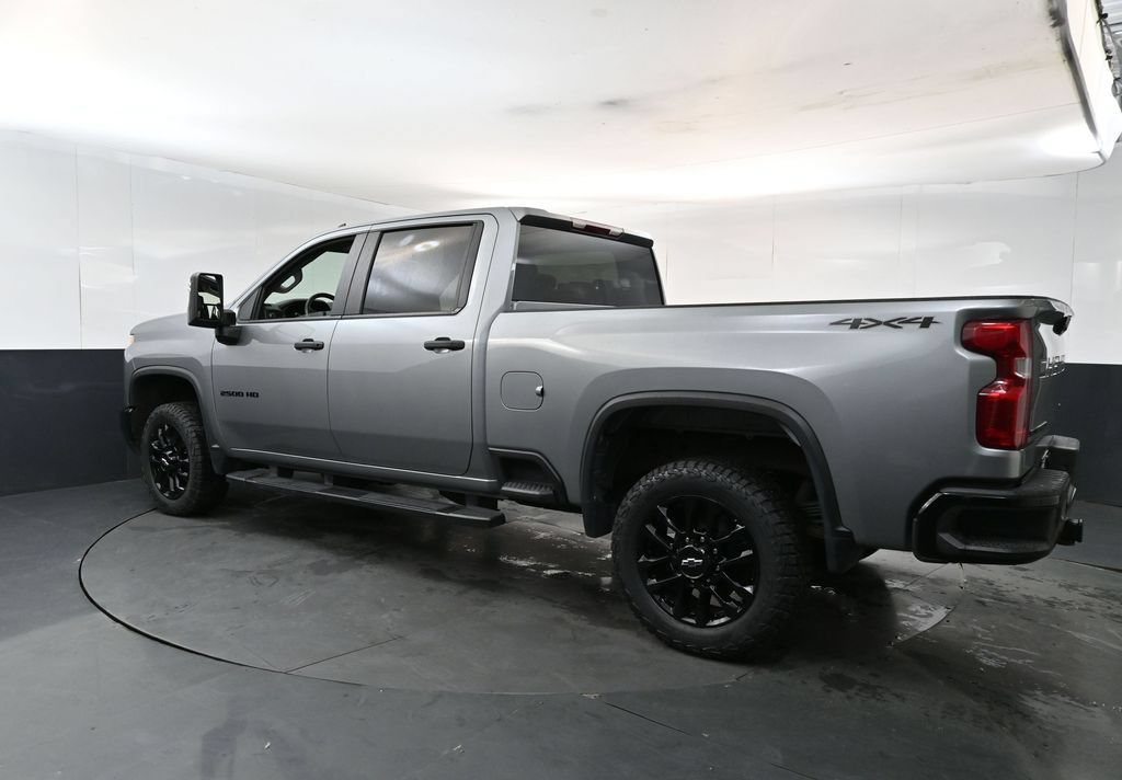 Used 2026 Chevrolet Silverado 2500 Custom w/ Custom Convenience Package AWD/4WD image 3