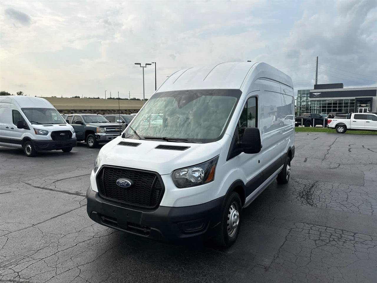 Used 2023 Ford Transit 250 148 High Roof AWD w/ Load Area Protection Package image 4