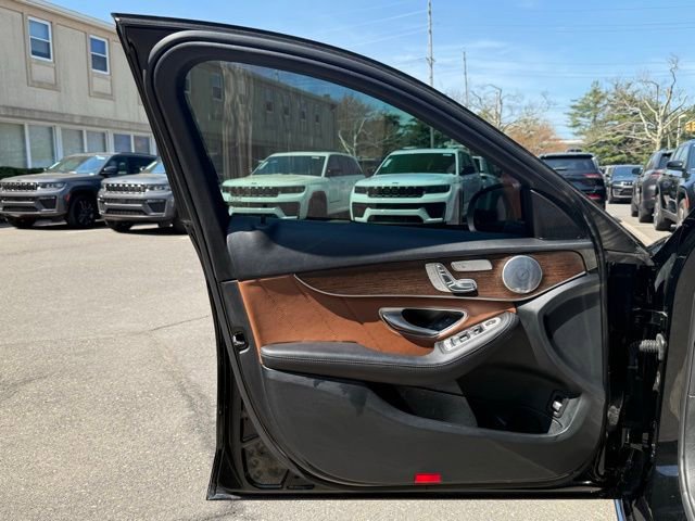 Used 2020 Mercedes-Benz C 300 4MATIC Sedan image 22
