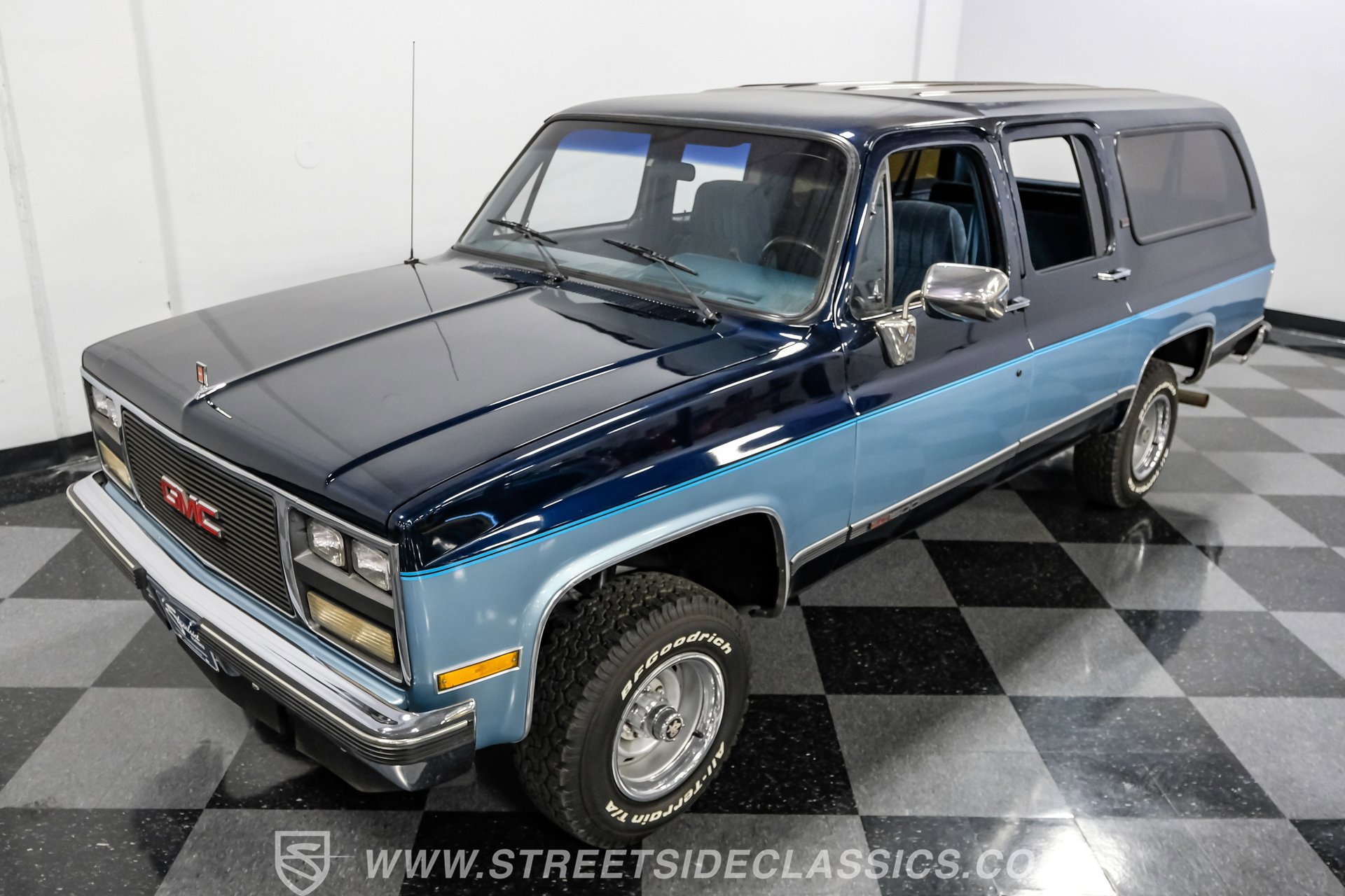 Used 1990 GMC Suburban 4WD image 34