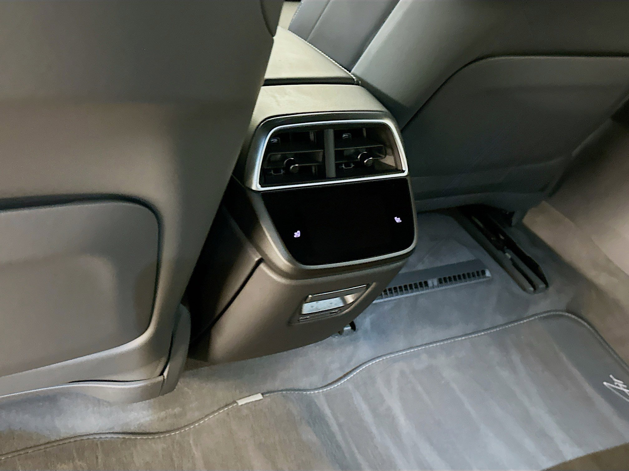 Used 2023 Lucid Air Pure AWD/4WD image 28