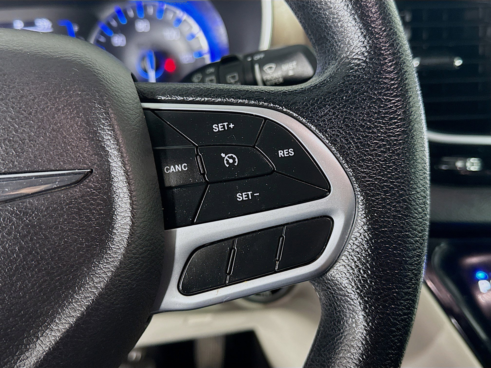 Used 2019 Chrysler Pacifica LX w/ Tire & Wheel Group image 15