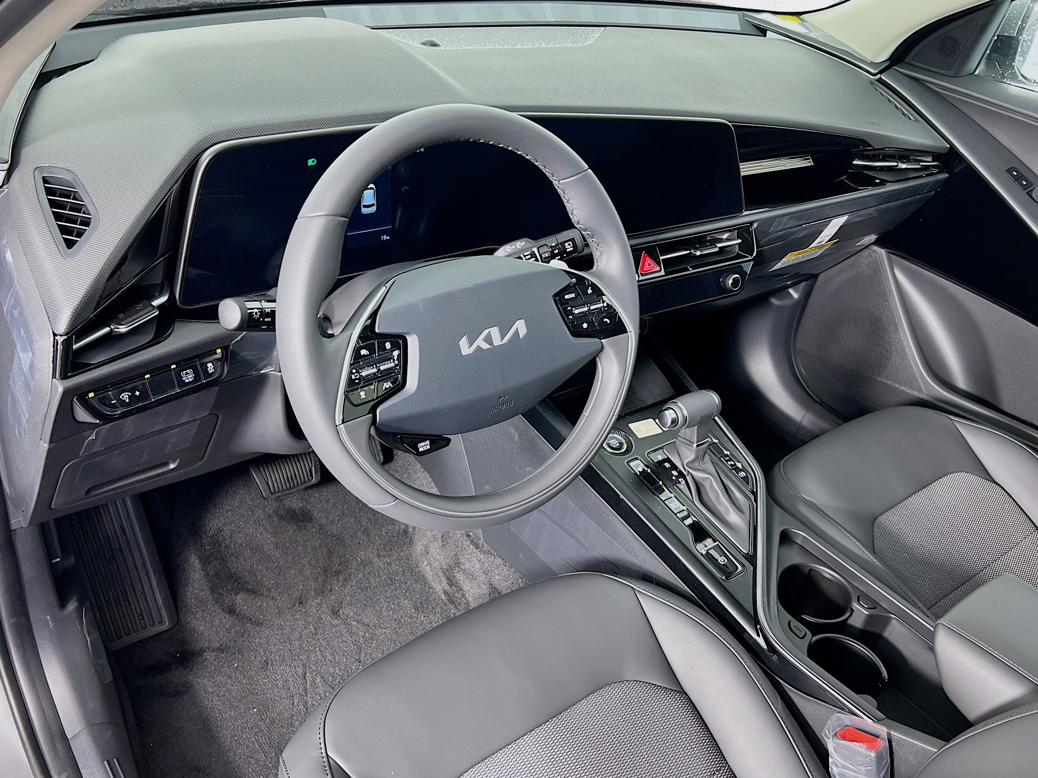 New 2025 Kia Niro EX image 7