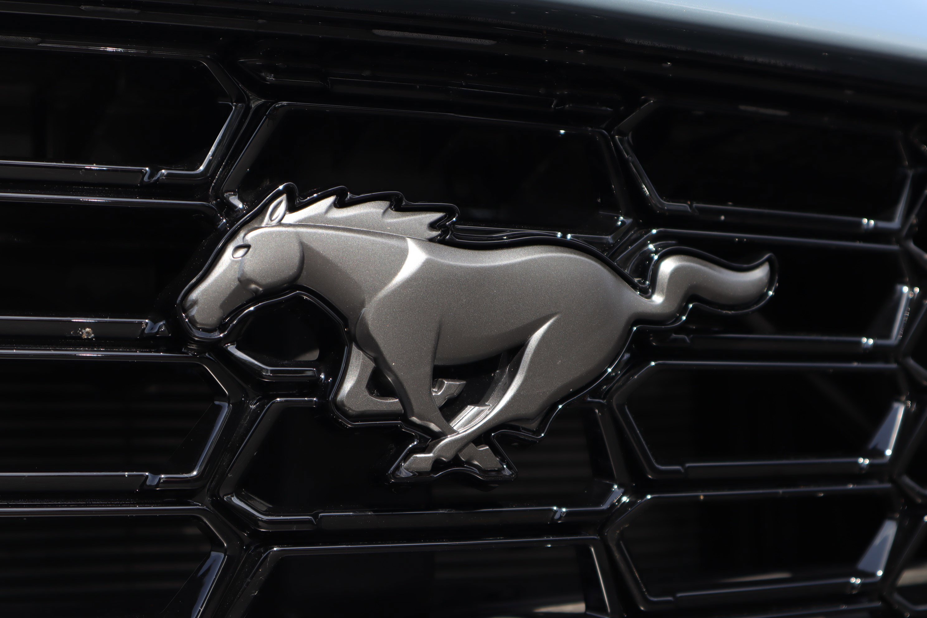 Used 2025 Ford Mustang Dark Horse image 35