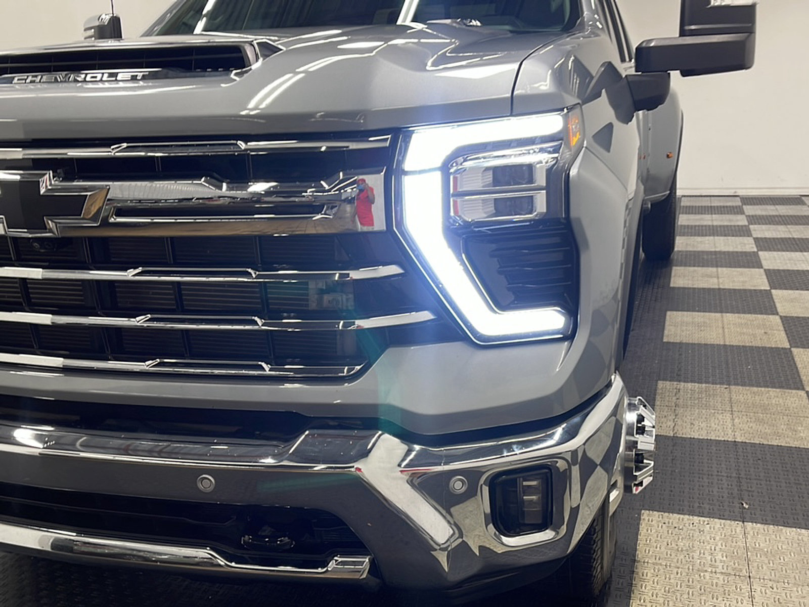 Used 2025 Chevrolet Silverado 3500 LTZ w/ LTZ Plus Package AWD/4WD image 27
